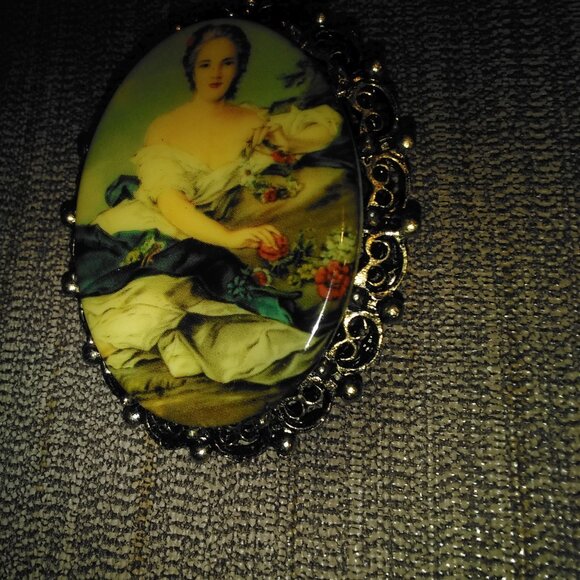 American Flag Small Gold Tone Metal Painted Brooch Pin Red White Blue Colors - Picture 13 of 17